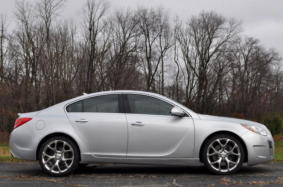  Buick Regal GS 2012 года  (фото 53 из 90)